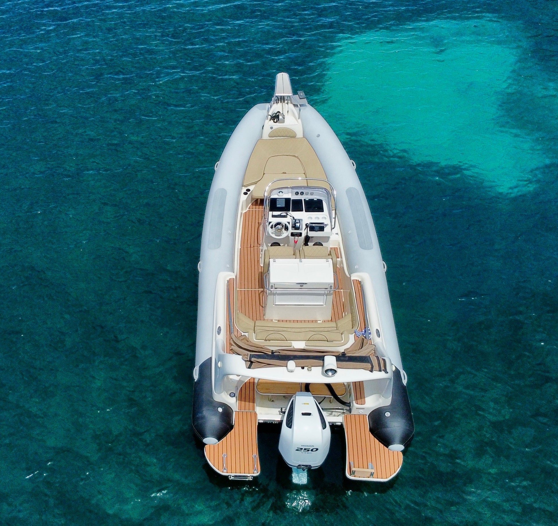 Fiori Boat - 250 HP