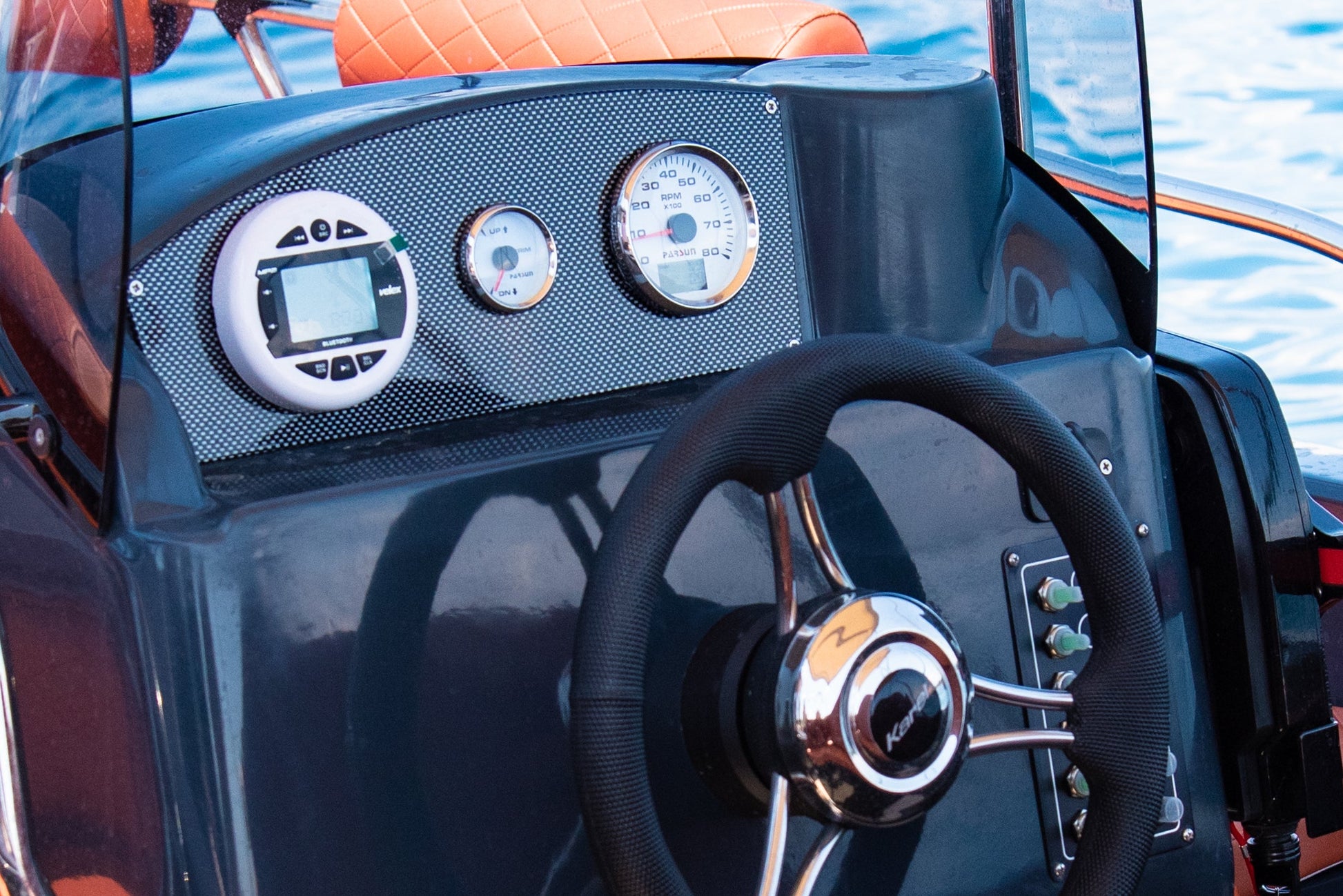 Flash Boat - 30+ HP